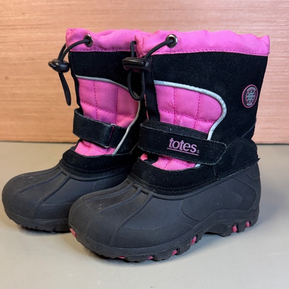 totes Other - Totes Kids' Black and Pink Winter Boots